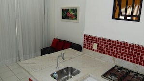 Apartment | Private kitchen | Coffee/tea maker, fridge, microwave, oven - Village Temporada (Salvador)