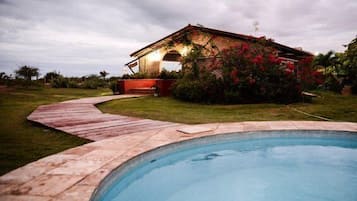 Piscina externa