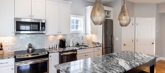 The Newport Lofts - 595 Thames Street