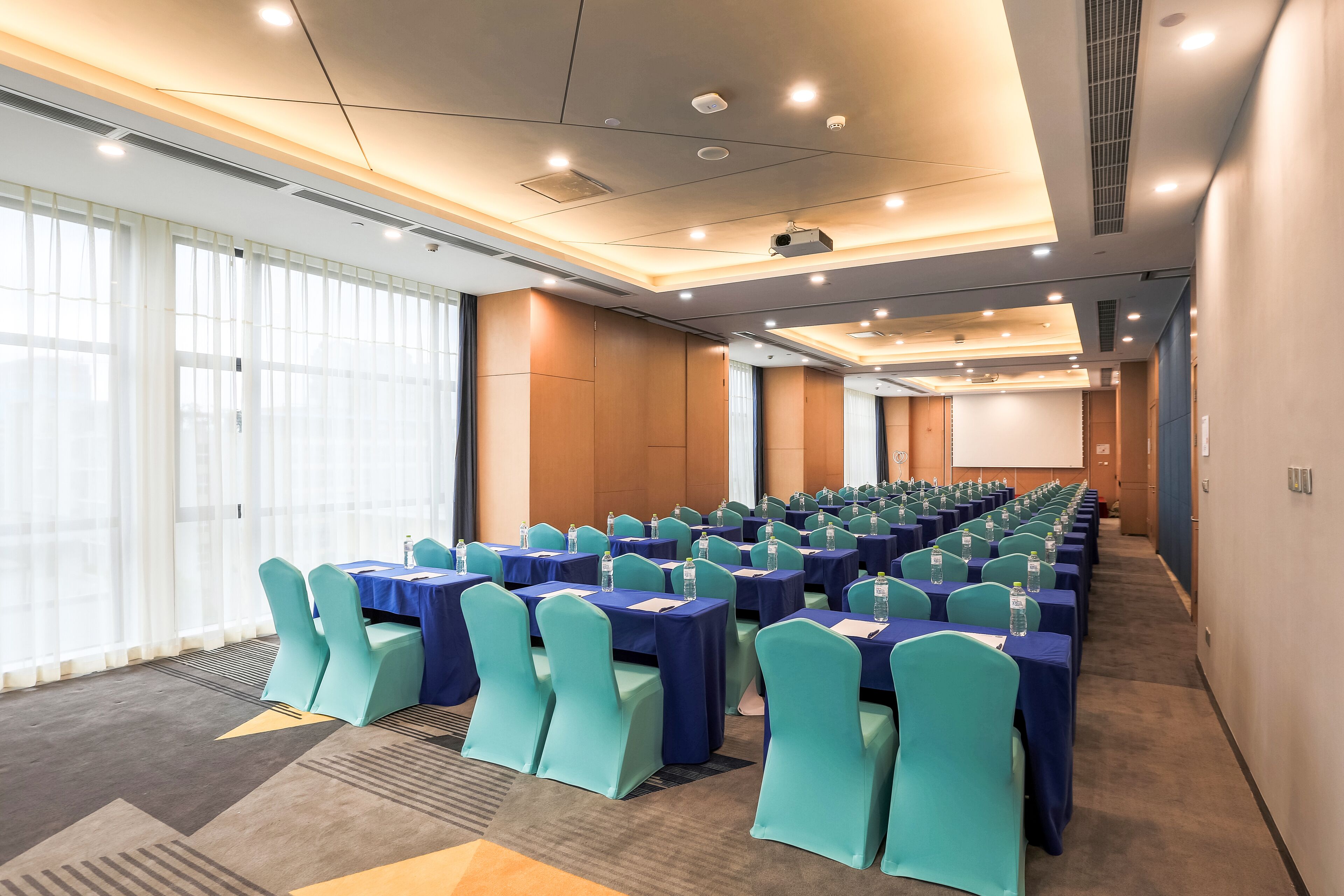 Photo - Holiday Inn Express Chengdu Xindu by IHG