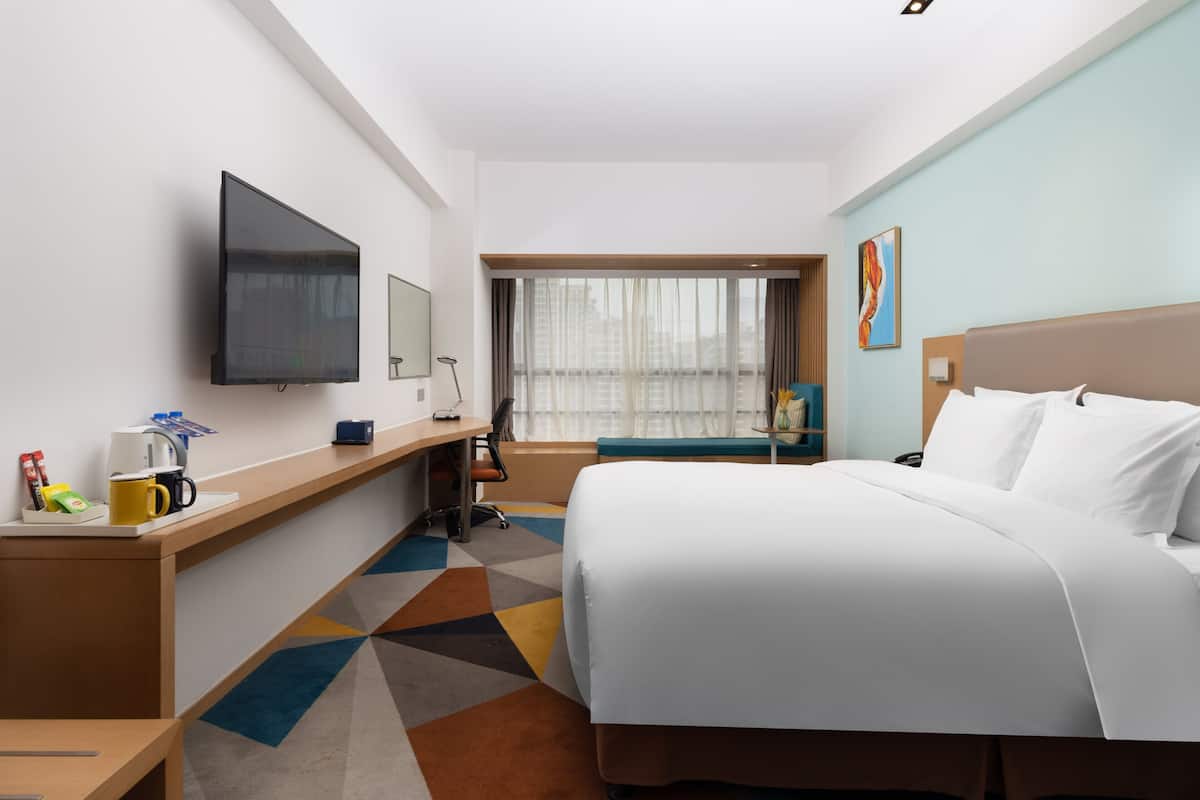 Minibar, in-room safe, desk, blackout curtains