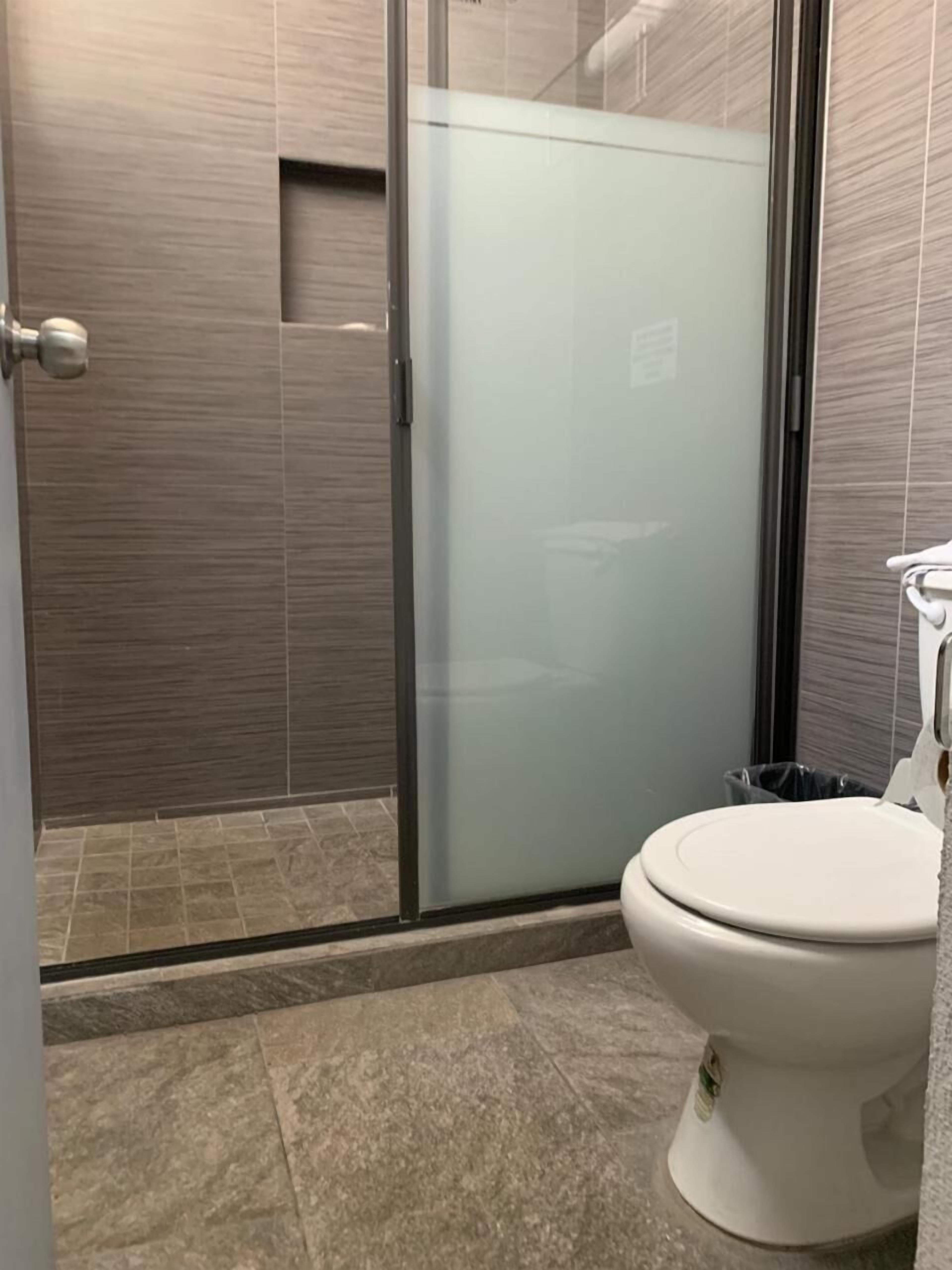 shower, free toiletries, towels