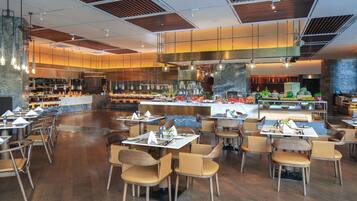 Desayuno buffet (CNY 178 por persona)