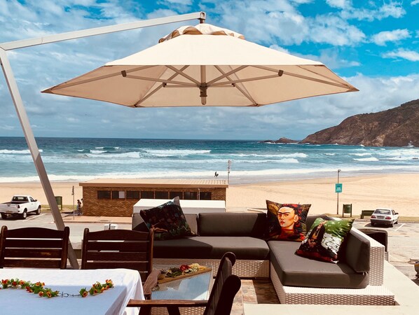 A2. Arikreukel 2 | Terrace/patio - Dutton's Cove Guesthouse (Herolds Bay)
