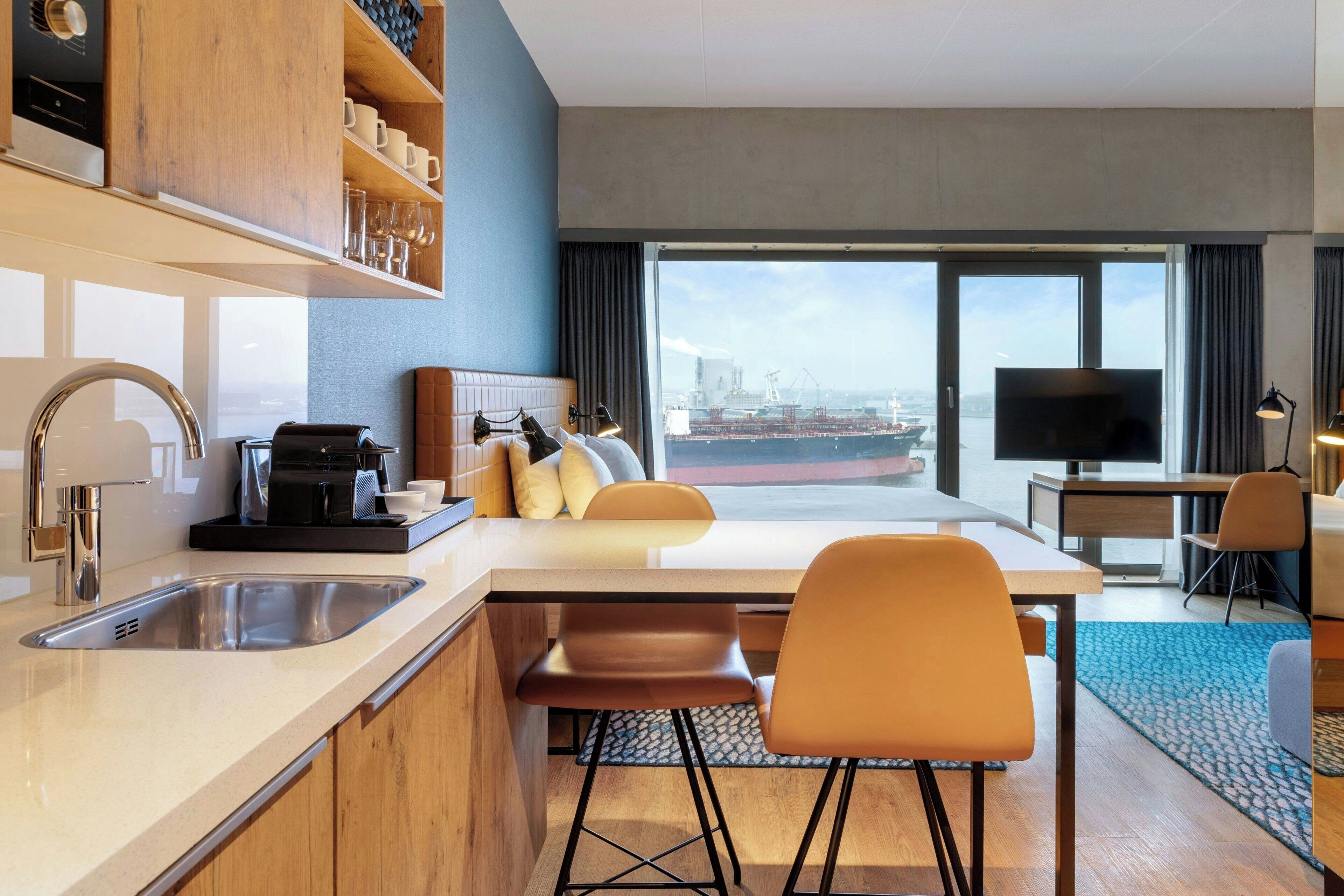 Studio, 1 grand lit, vue port