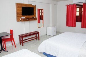 Triple Room | Minibar, in-room safe, free WiFi, bed sheets - Pousada Murici (Barreirinhas)