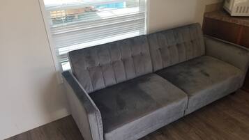 Standard Cottage, 1 Bedroom, Private Bathroom, Marina View | Living room