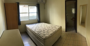 Room - Residencial Gian e Giovani (Porto Belo)