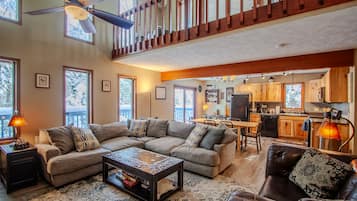 Smart TV, fireplace, DVD player