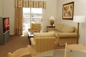 Smart TV, video games, ping pong - Luxury Condo,Pirate Ship,Near Disney,Renovated,FREE Wif & Parking,Kids club (orlando)