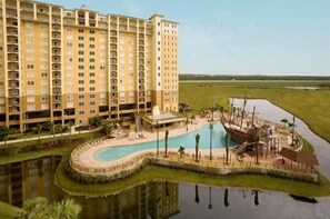 Exterior - Luxury Condo,Pirate Ship,Near Disney,Renovated,FREE Wif & Parking,Kids club (orlando)