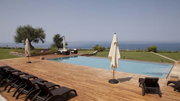 Piscina all'aperto