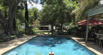 Alâs Auto Attic - Long Term Rental Discount Available