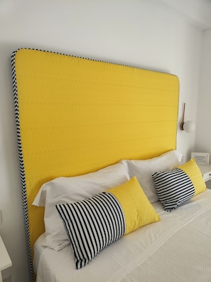 1 bedroom, iron/ironing board, travel crib, WiFi
