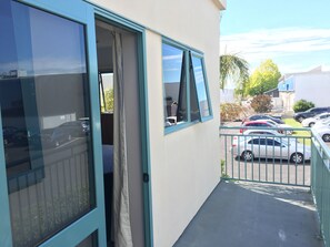 Departamento, patio | Balcón