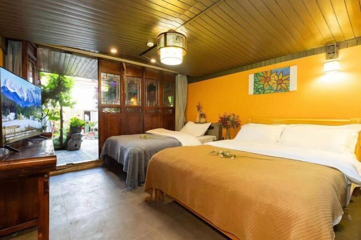 Desk, blackout curtains, iron/ironing board, free WiFi