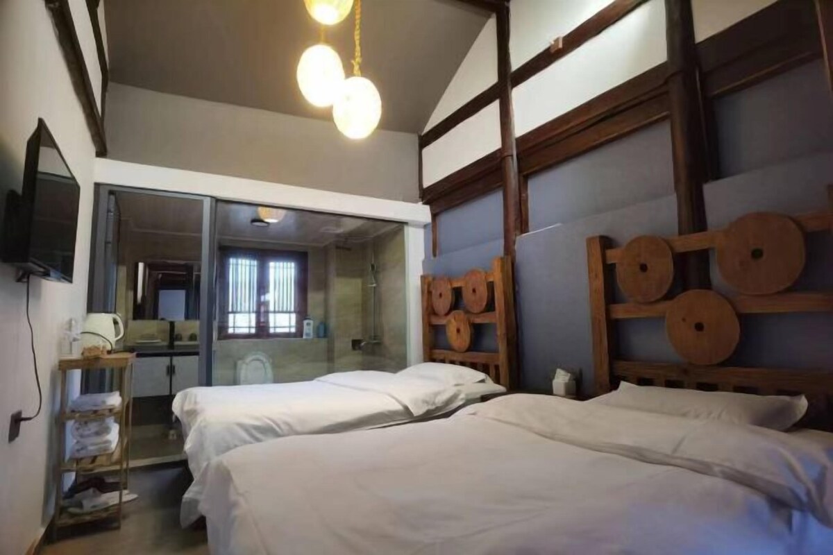 Desk, blackout curtains, iron/ironing board, free WiFi
