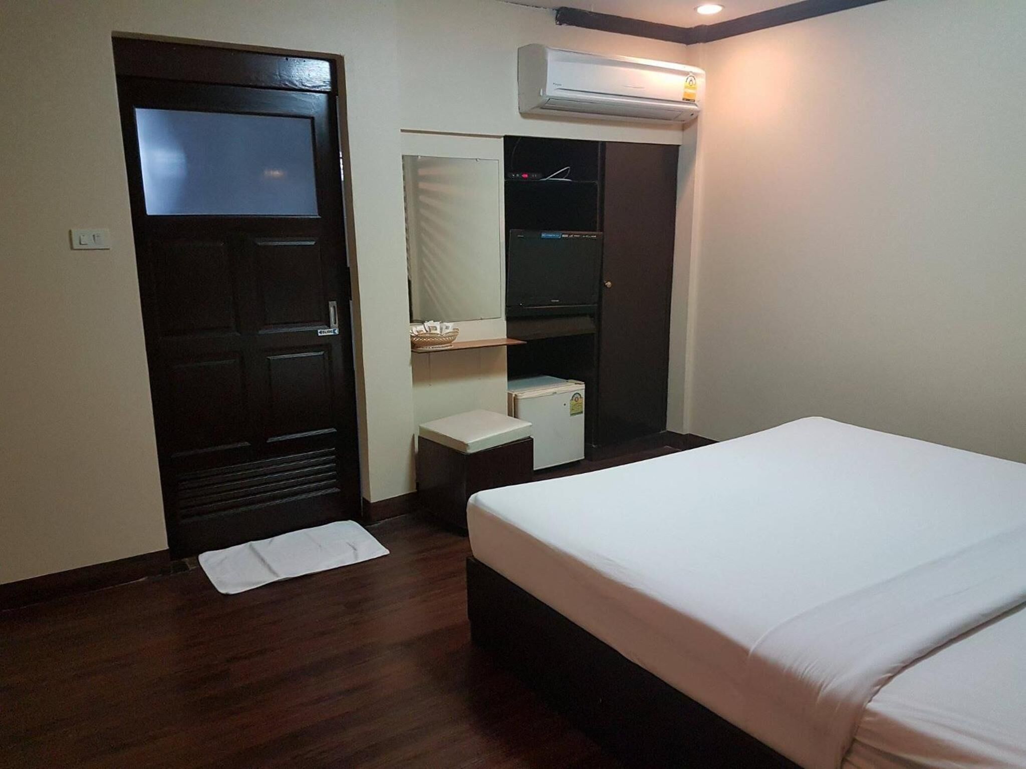 مكتب وواي فاي مجانًا