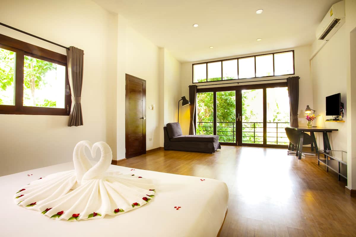 Premium Villa, 2 Bedrooms, Private Pool, Hill View | Minibar, in-room safe, desk, soundproofing
