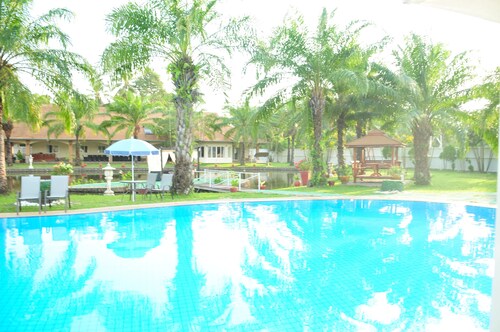Blue Lagoon Pool Villa
