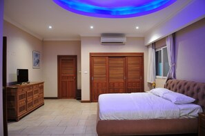 Deluxe 6-Bedroom Villa | 6 Schlafzimmer, Bügeleisen/Bügelbrett, kostenloses WLAN