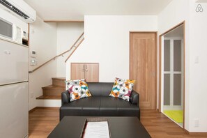 House | Living area | Flat-screen TV - Kyoto Gion Shinbashi-an (Kyoto)