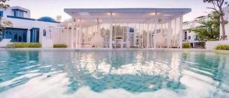 Private Beach Front Pool Villa | Terassi/patio