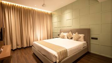 Luxury Room, City View | Individually furnished, laptop workspace, soundproofing, free WiFi