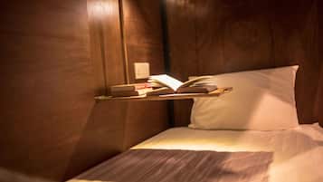 Quarto casal standard, 1 cama de casal | Wi-Fi de cortesia