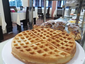 Food and drink - Immana Grand Inle Hotel (Nyaungshwe)