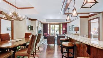 Condo, 2 Bedrooms | Private kitchen | Full-size fridge, microwave, oven, stovetop