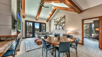Condo, 3 Bedrooms | Dining