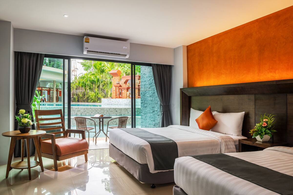 Deluxe Double Room with Pool Access | Näkymä huoneesta