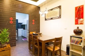 In-room dining - Ting Shuan B.B Hostel (Suao)