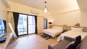 Superior Triple Room | Desk, blackout drapes, soundproofing, free WiFi