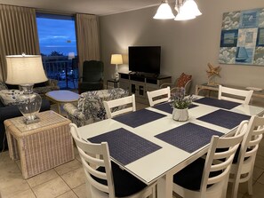 Condo, 3 Bedrooms | Dining - South Hampton 9820 (Myrtle Beach)