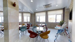 Lobby sitting area - Sincan Termal Otel & Aile Banyosu (Sincan)