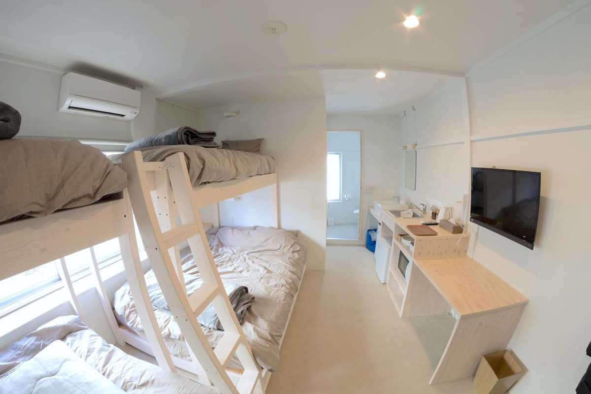 Standard Family Room | 1 bedroom, desk, laptop workspace, WiFi (free)