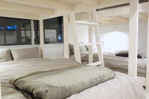 Room - Horikawa Hostel (Kanazawa)