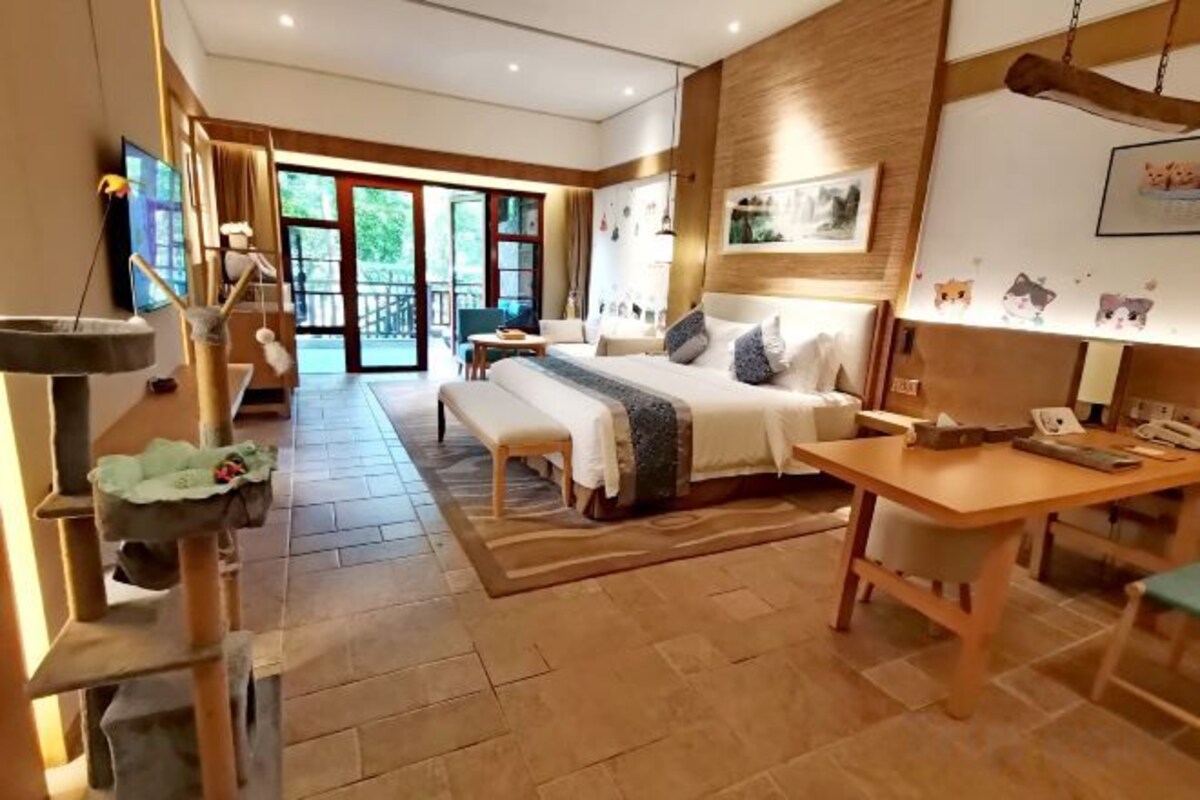 Yangyi Tianxiang Pet Friendly Double Bed Room