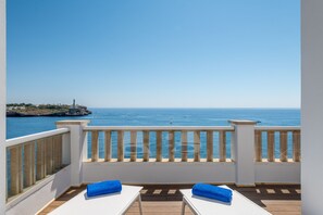 Habitación Superior con Terraza Grande | Terrace/patio - Orange Colom Seaside Apartments (Felanitx)