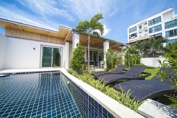 2-Bedroom Private Pool Villa | Terrace/patio
