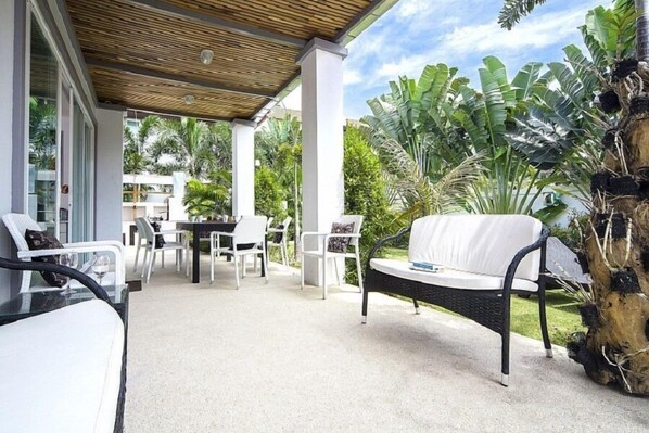 2-Bedroom Private Pool Villa | Terrace/patio