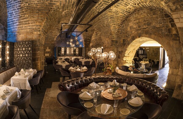 3 restaurants, lunch served - HSVHN Hotel Hisvahan (Gaziantep)