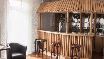 Bar (in der Unterkunft)