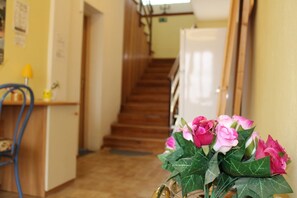 入住/退房自助服務台