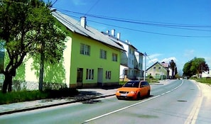 Majoituspaikan julkisivu