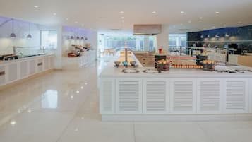 Petit déjeuner buffet