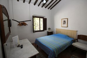 スタンダード シングルルーム | アイロン / アイロン台、WiFi (無料)