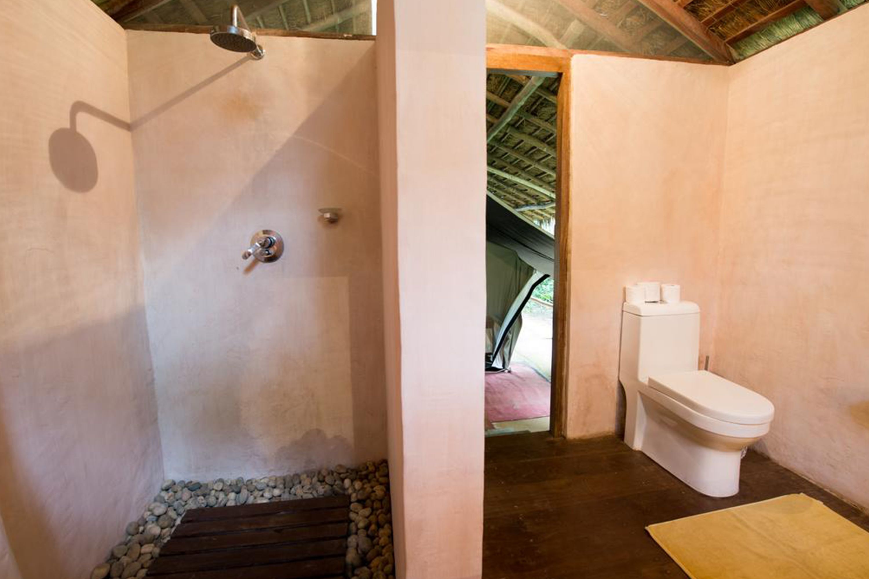 Tiger Tops Tharu Lodge